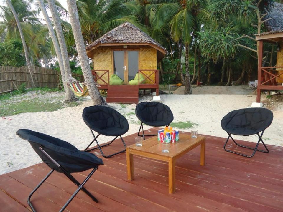 Simeulue Surflodges Lasikin Exteriör bild