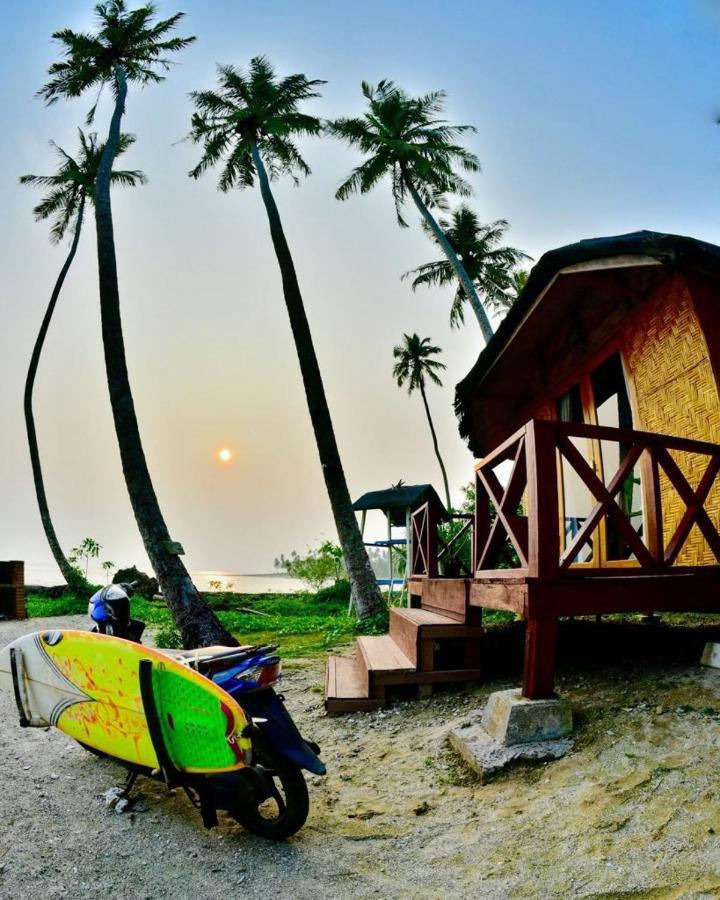 Simeulue Surflodges Lasikin Exteriör bild